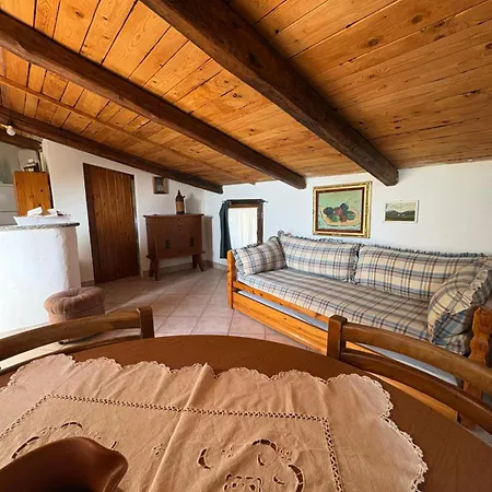 Apartment Accogliente Mansardato Casa Dei Girasoli *