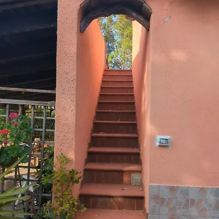 Accogliente Mansardato Casa Dei Girasoli Platamona