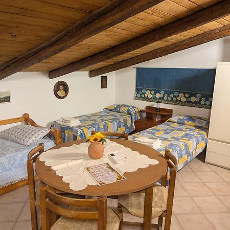 Accogliente Mansardato Casa Dei Girasoli Apartamento Platamona
